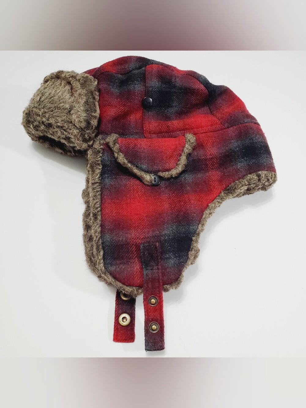Swiss Tech Mens Winter Trapper Hat Red Plaid Pattern One Size Polyester Blend